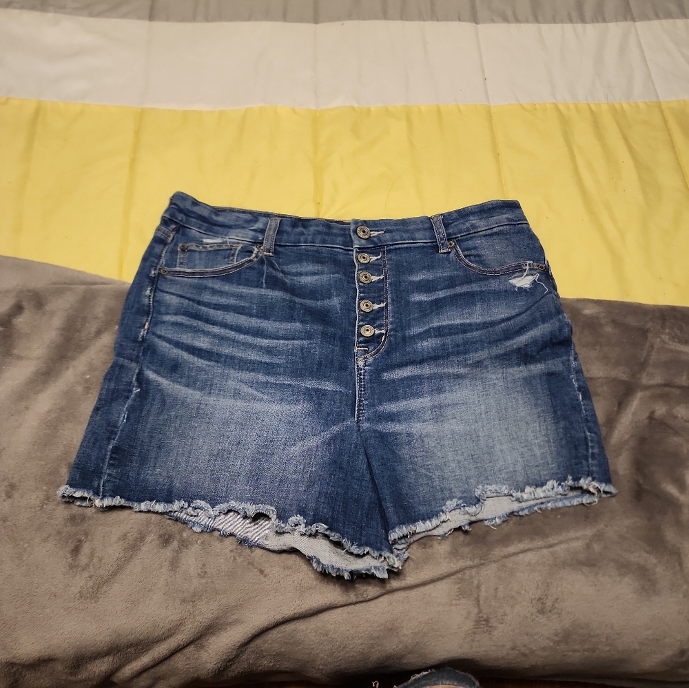 American eagle curvy button fly hi rise shortie